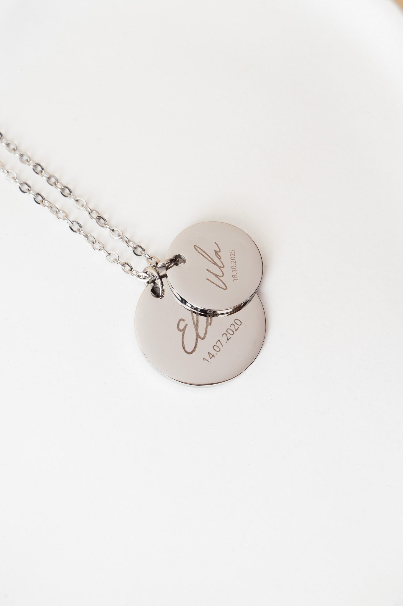 'Multiple' Round Pendant Necklace